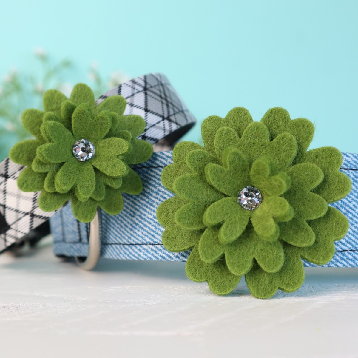 Moss Felt Daisy